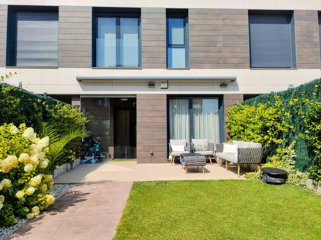 Villa con giardino in vendita a Asparrena Kalea, imagen 57