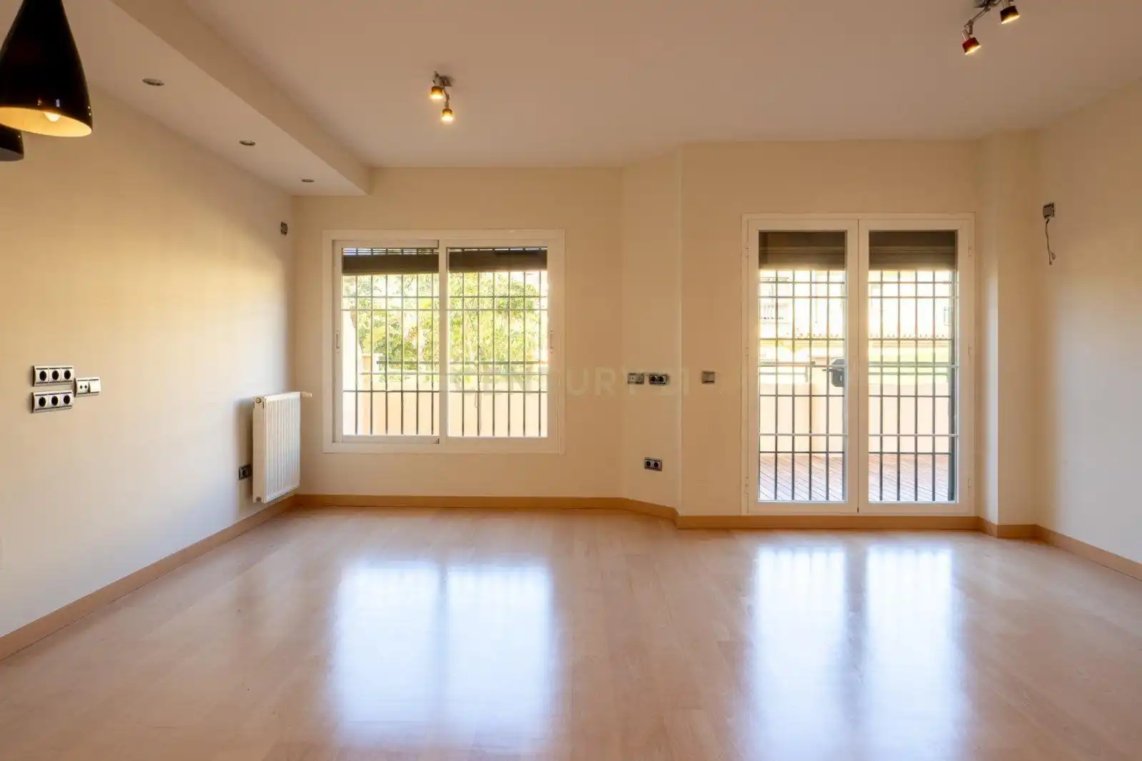 Houses for sale in Fuengirola  with Air Conditioner, Private garden and Storage room
