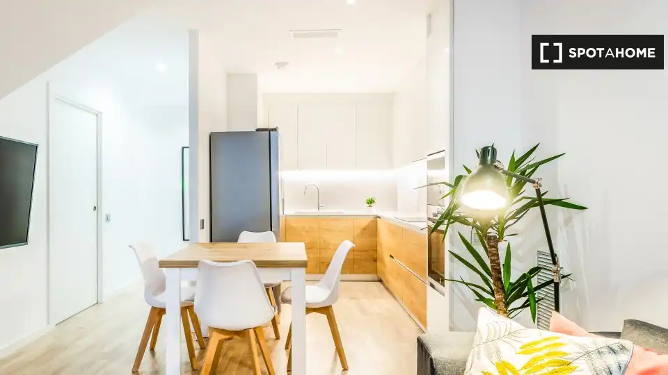 Kitchen of Flat for share in Barcelona  with Air Conditioner, Heating and Furnished