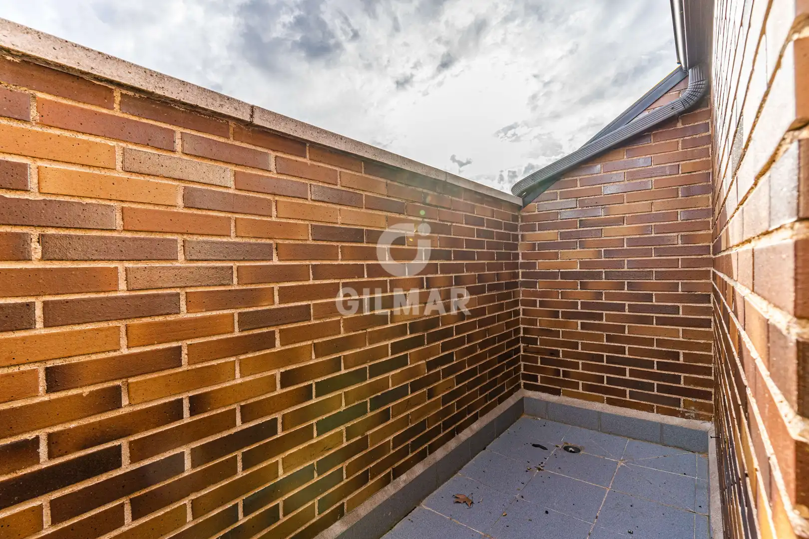 Terraza de Dúplex en venta en Boadilla del Monte con Calefacción, Jardín privado y Trastero