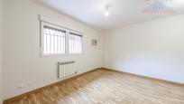 Bedroom of Flat to rent in  Madrid Capital  with Air Conditioner, Heating and Parquet flooring