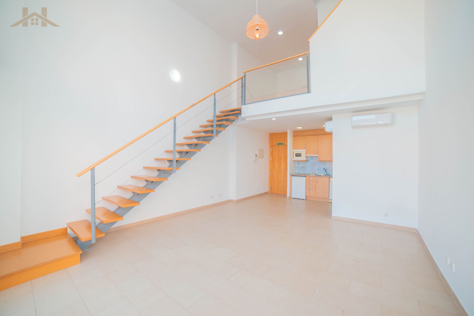 Flat for sale in Alcorcón  with Air Conditioner, Terrace and Storage room