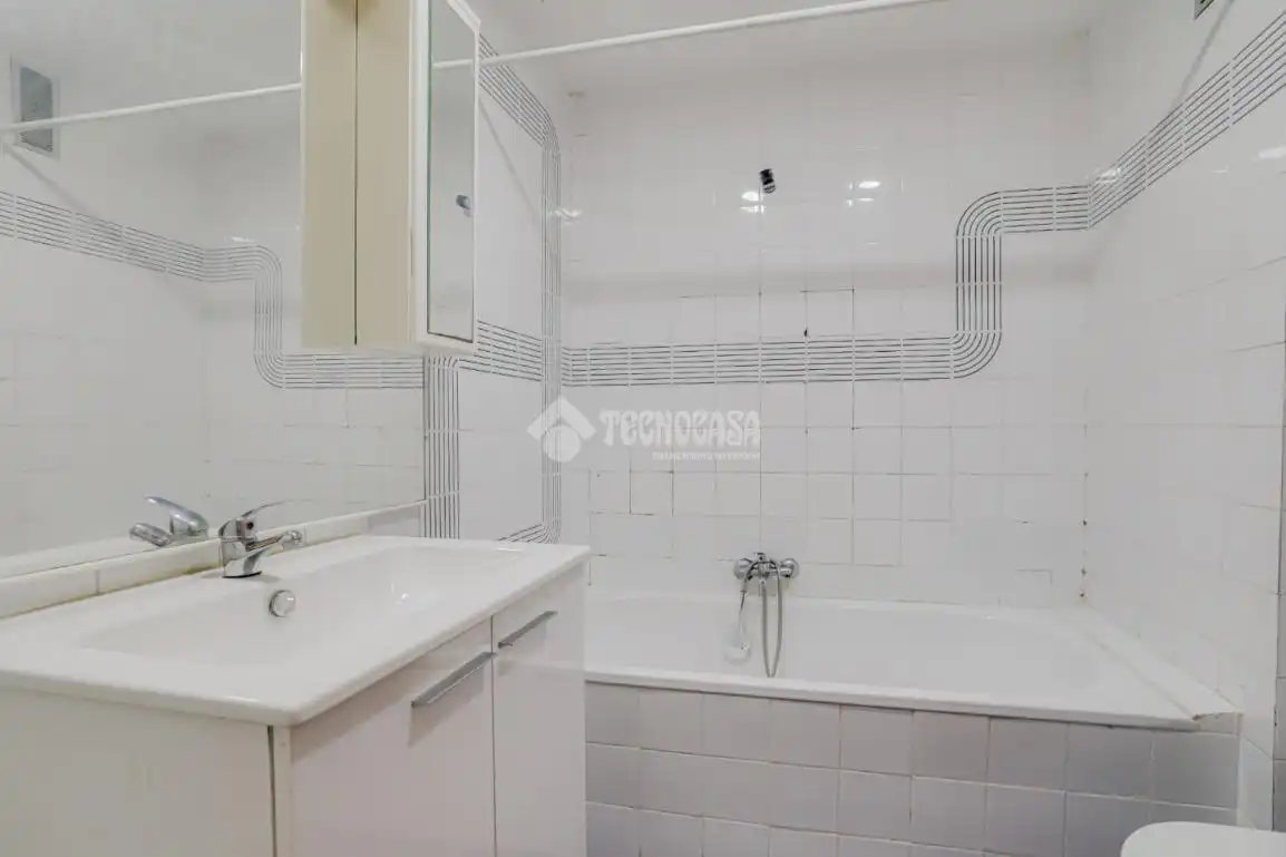 Baño de Piso en venta en Rubí con Balcón