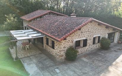 Exterior view of House or chalet for sale in Cuacos de Yuste  with Air Conditioner, Heating and Private garden