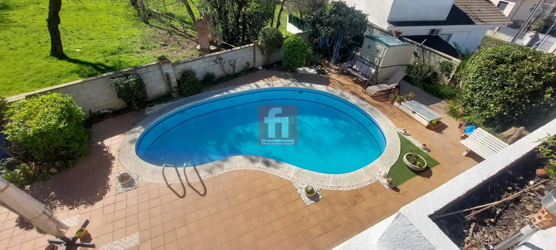 Schwimmbecken von Haus oder Chalet zum Verkauf in Palau-solità i Plegamans mit Klimaanlage, Terrasse und Abstellraum