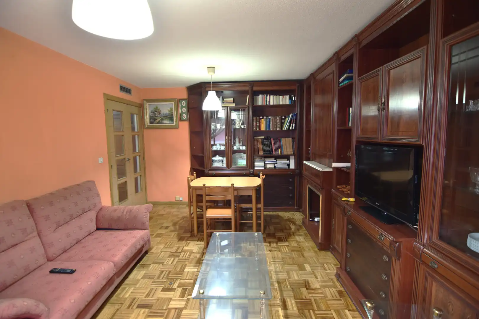 Sala de estar de Piso en venta en A Coruña Capital  con Calefacción, Parquet y Trastero