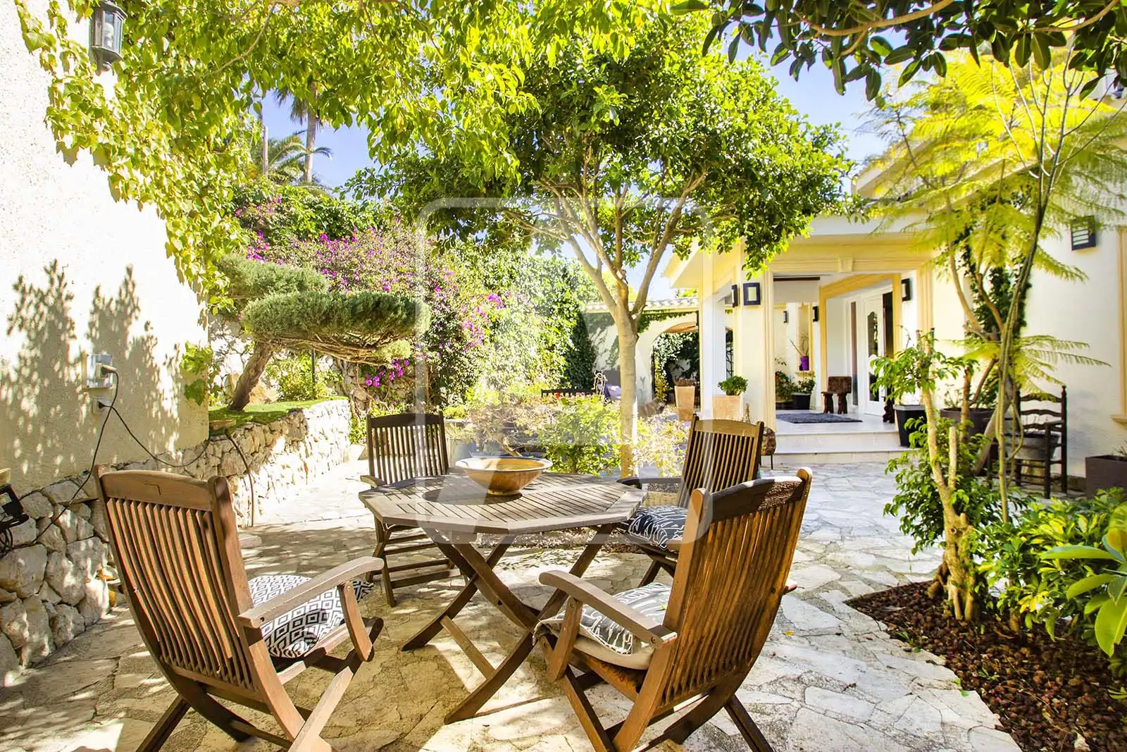 Terrassa de Finca rústica en venda en Calpe / Calp amb Aire condicionat, Calefacció i Jardí privat