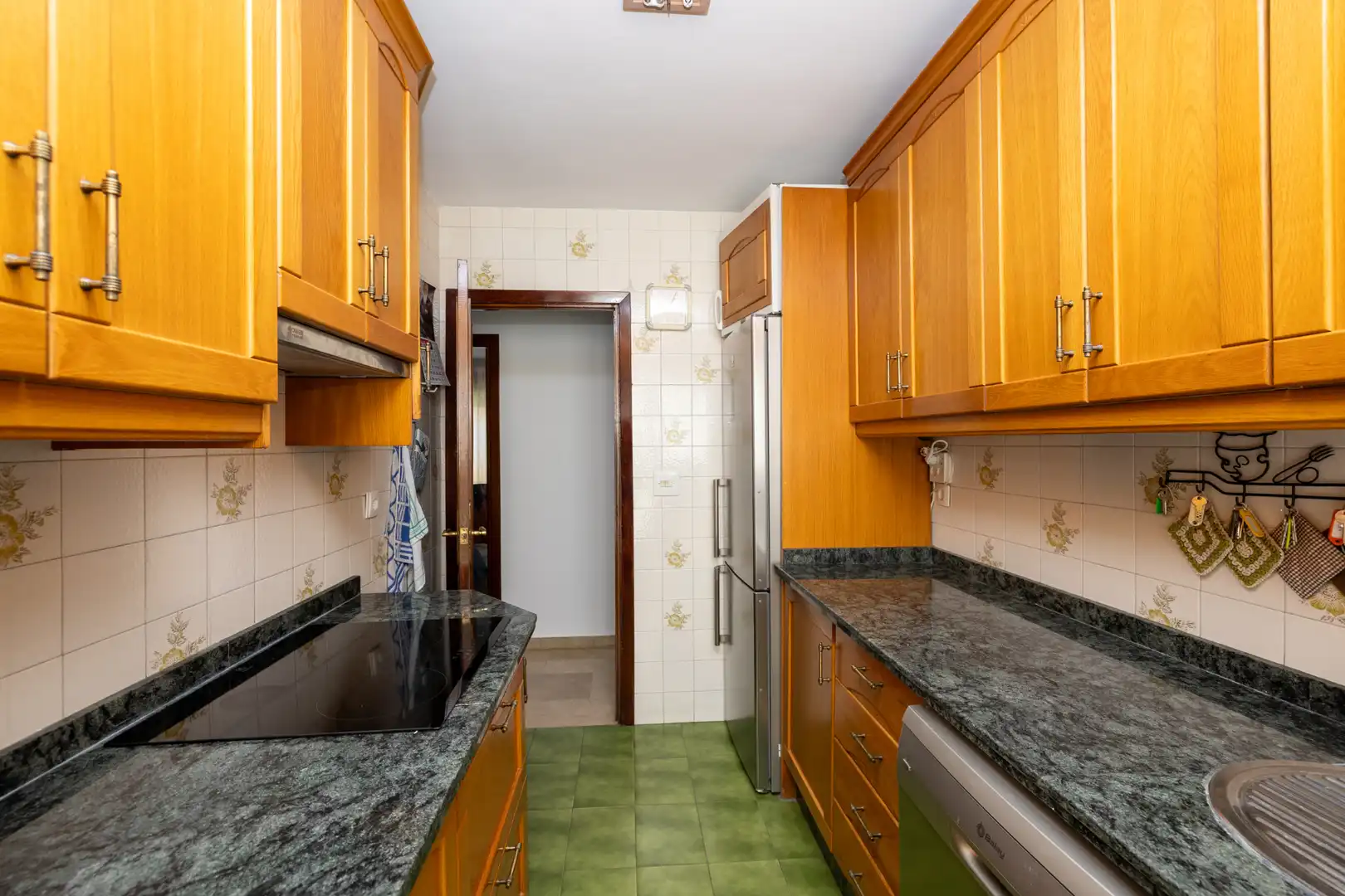 Cocina de Piso de alquiler en Granada con Aire acondicionado, Calefacción y Terraza