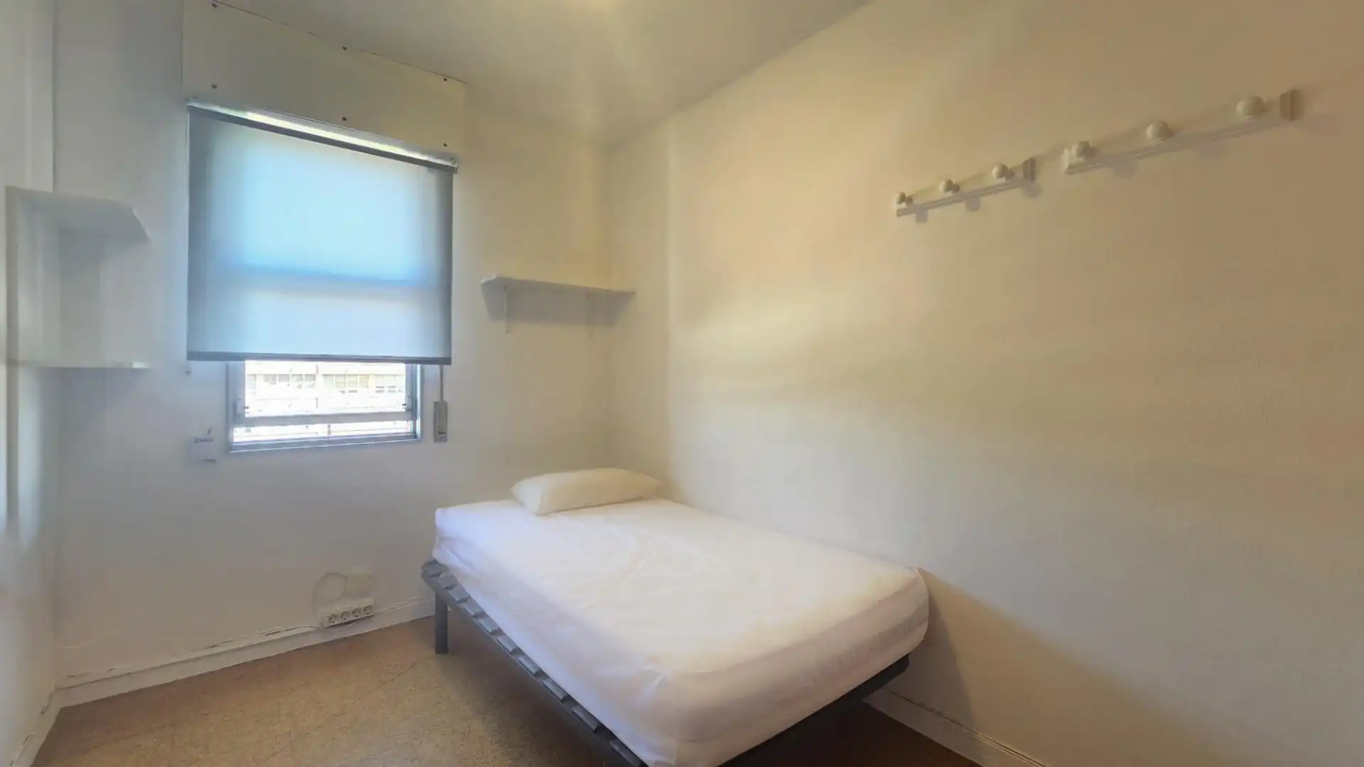 Habitación de Piso en venta en A Coruña Capital  con Calefacción