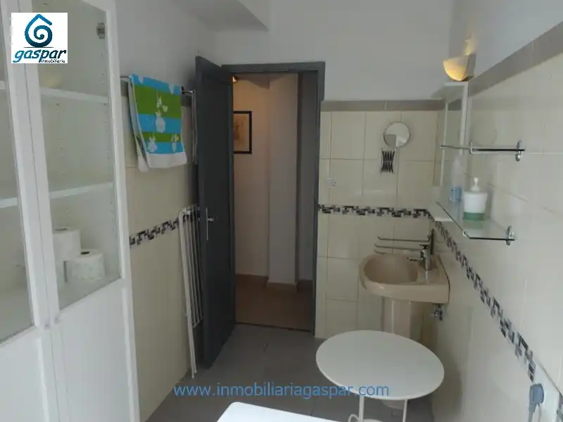 Baño de Piso en venta en Santa Cruz de Tenerife con Amueblado, Horno y Lavadora