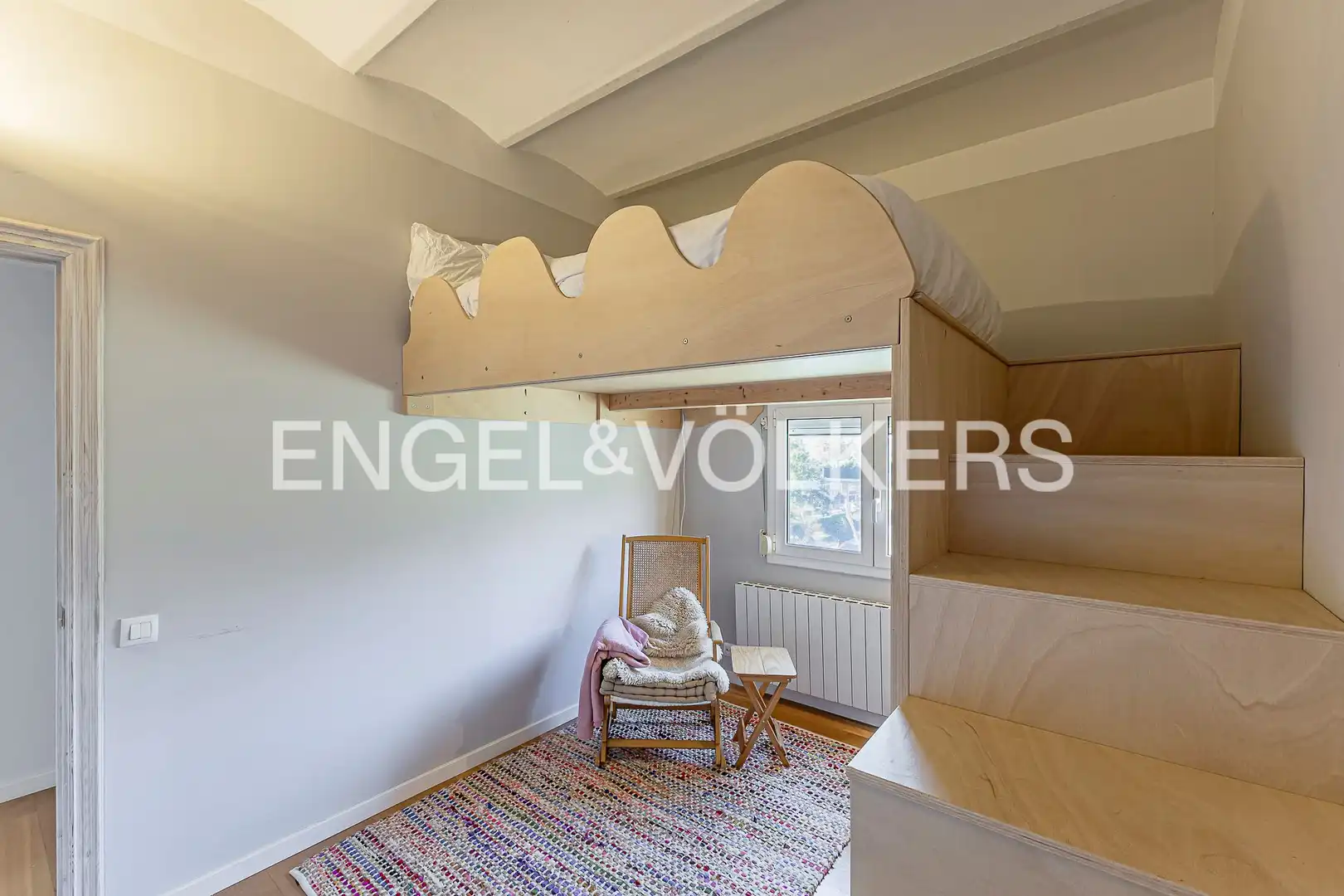 Bedroom of Duplexes for sale in Barcelona  with Air Conditioner, Heating and Private garden
