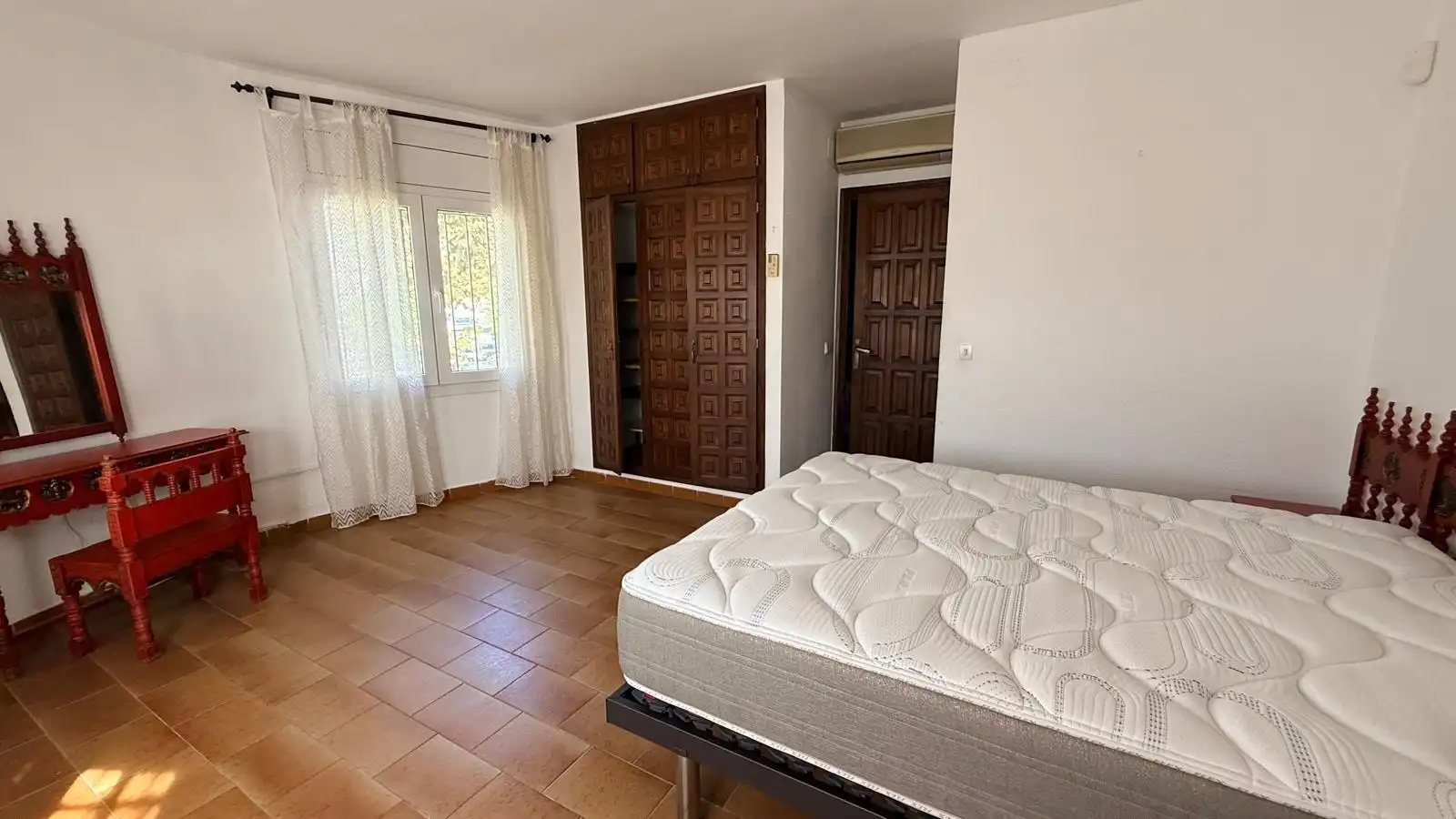 Habitación de Casa o chalet en venta en Empuriabrava con Calefacción, Jardín privado y Terraza