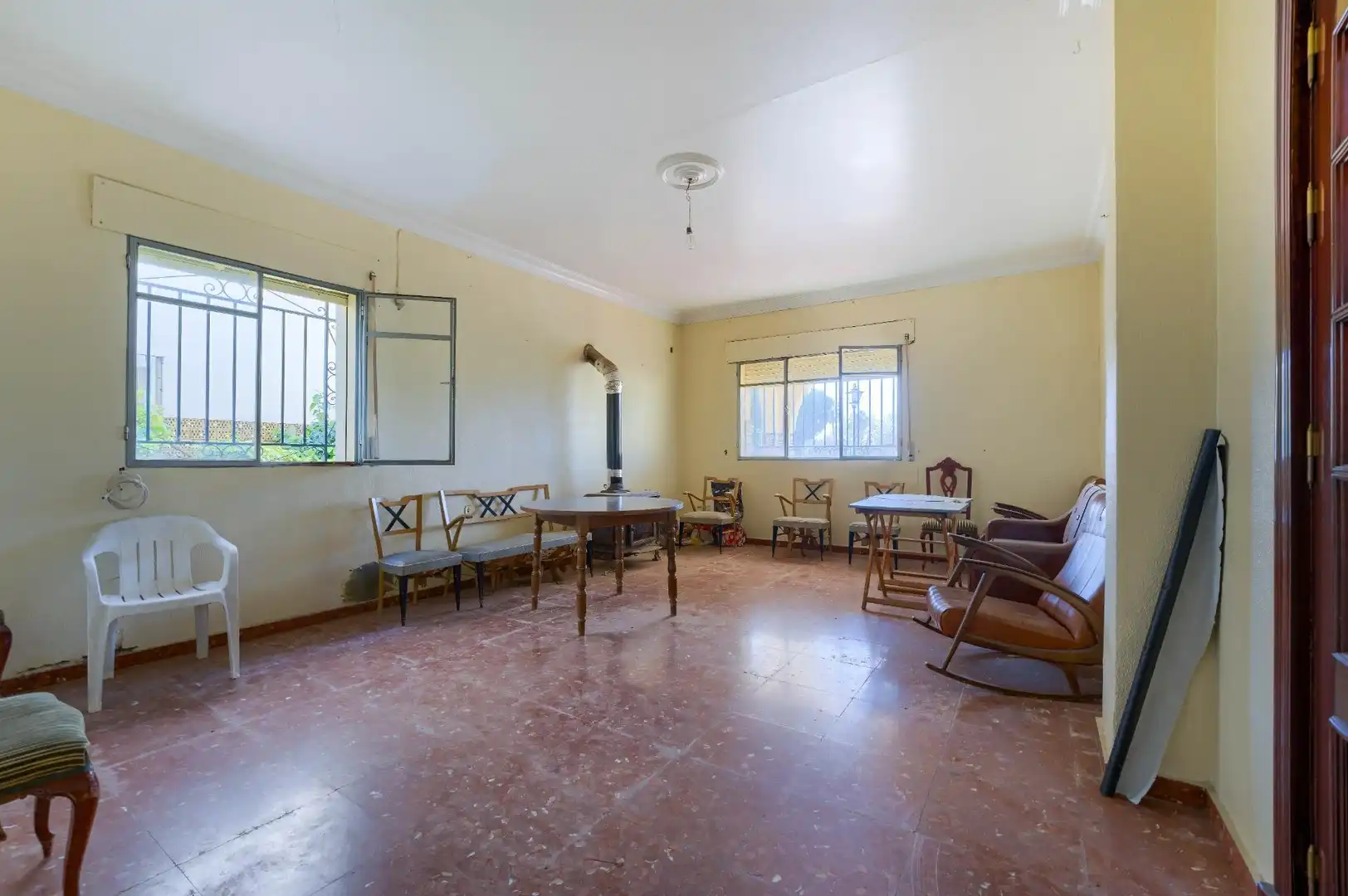 Dining room of Houses for sale in Sanlúcar la Mayor  with Air Conditioner, Private garden and Terrace