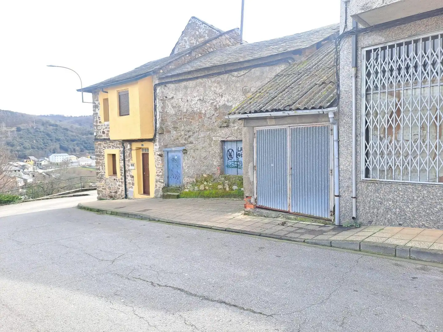 Vista exterior de Casa o xalet en venda en Toreno