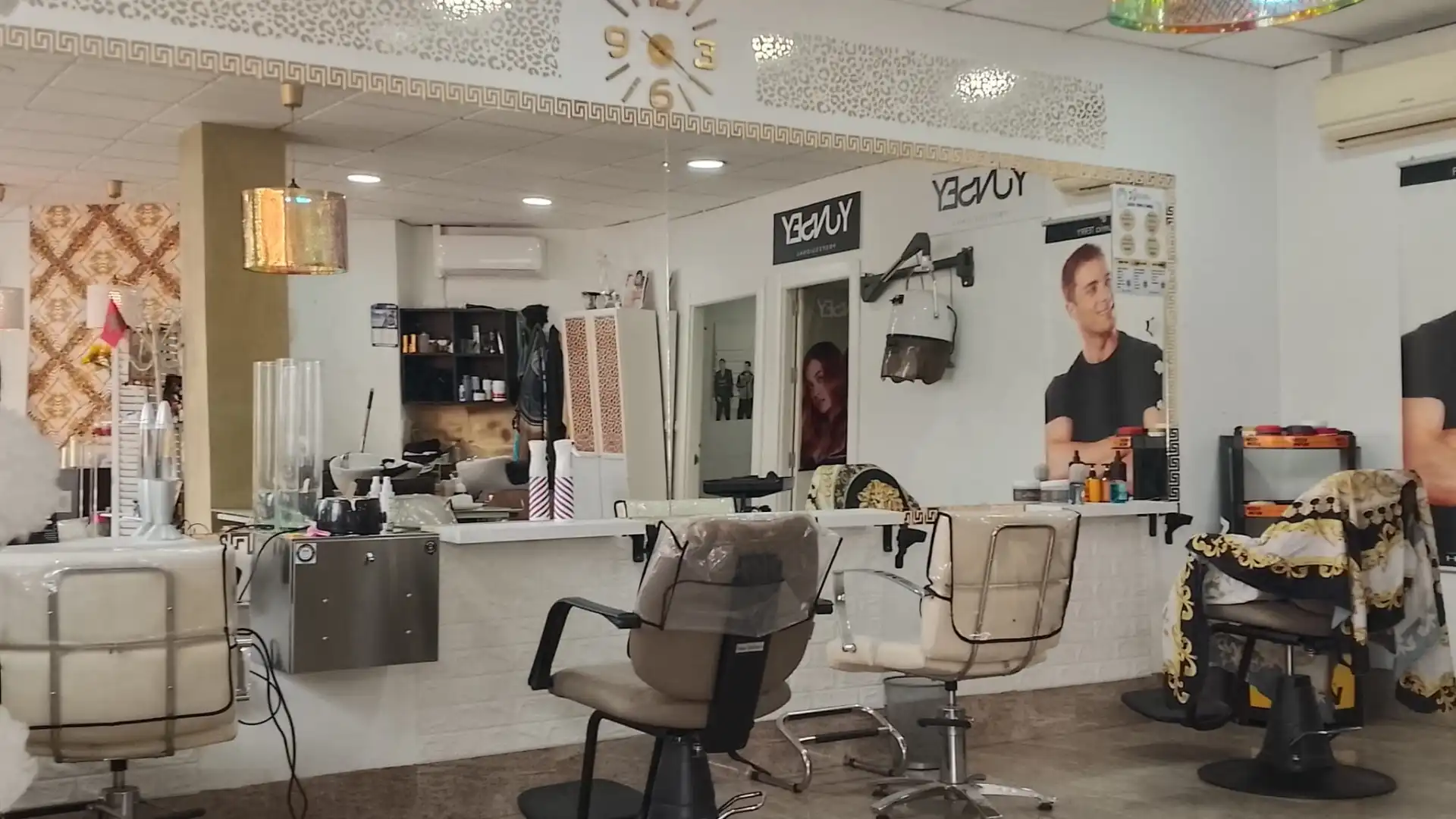 Local en traspaso en Residencial Triana - Barrio Alto