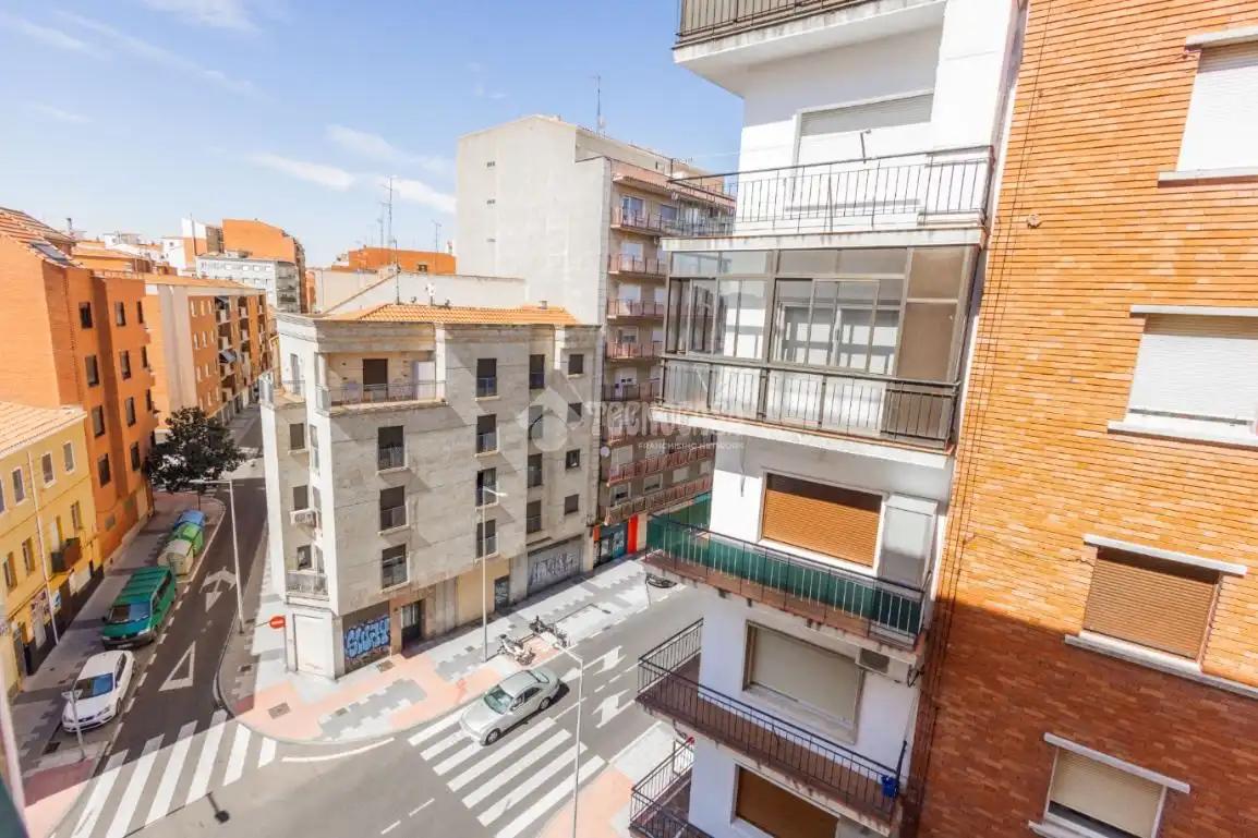Vista exterior de Piso en venta en Salamanca con Calefacción y Terraza
