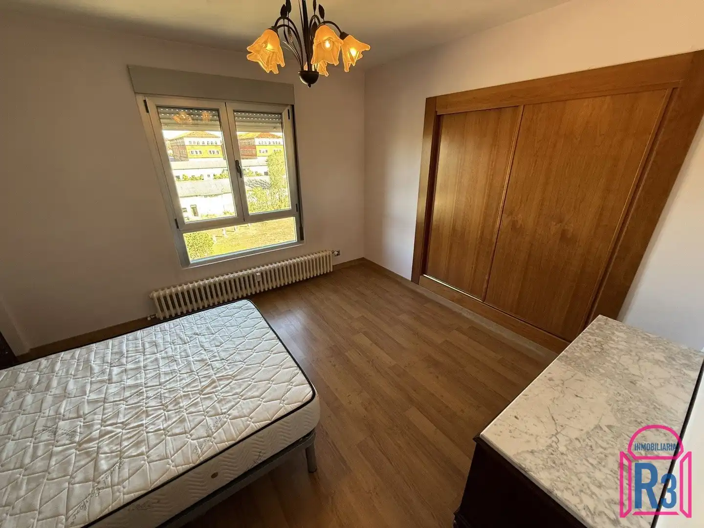 Schlafzimmer von Wohnung zur Miete in León Capital  mit Heizung und Möbliert