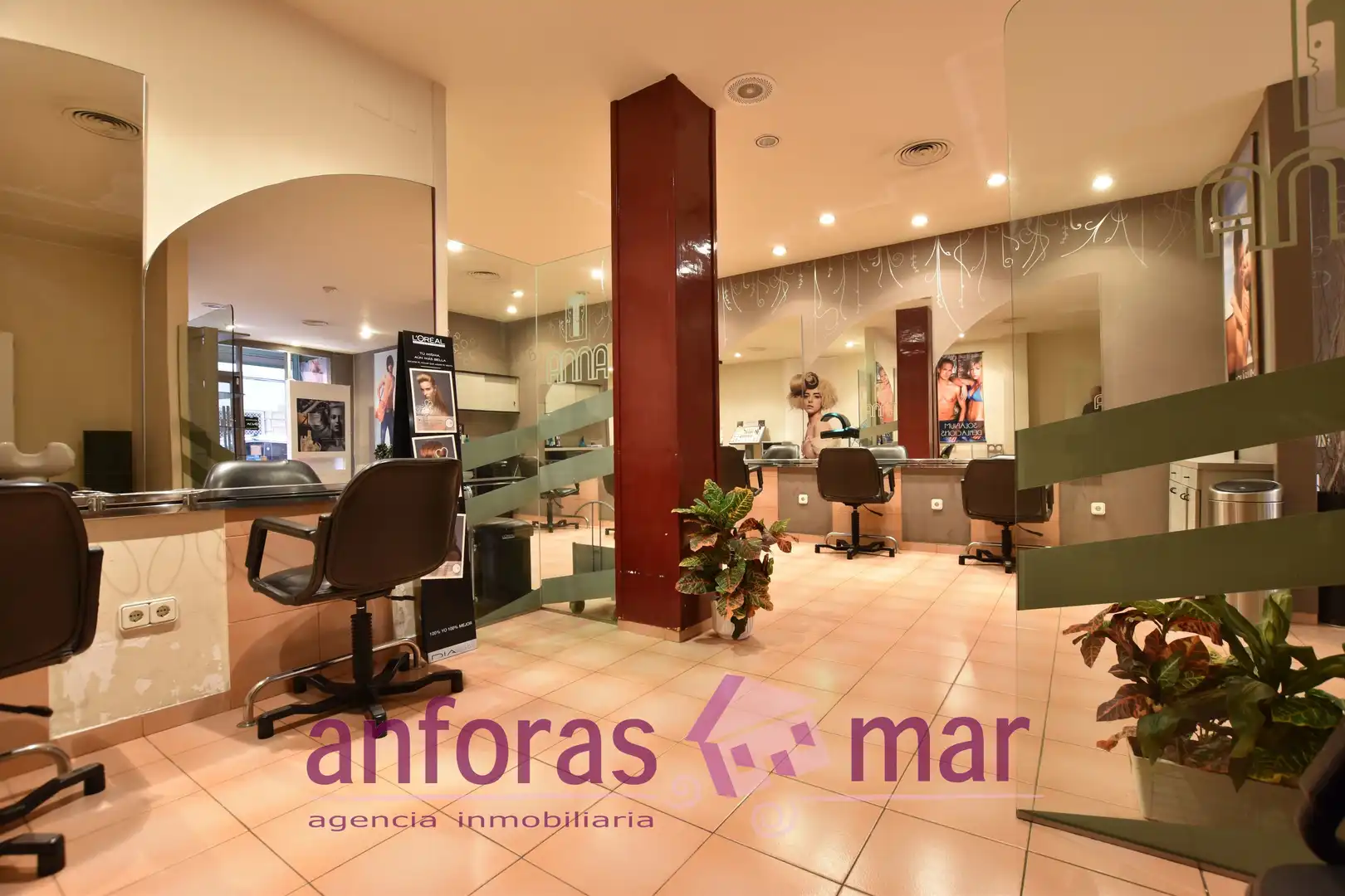 Local de lloguer en Torredembarra amb Aire condicionat, Calefacció i Moblat