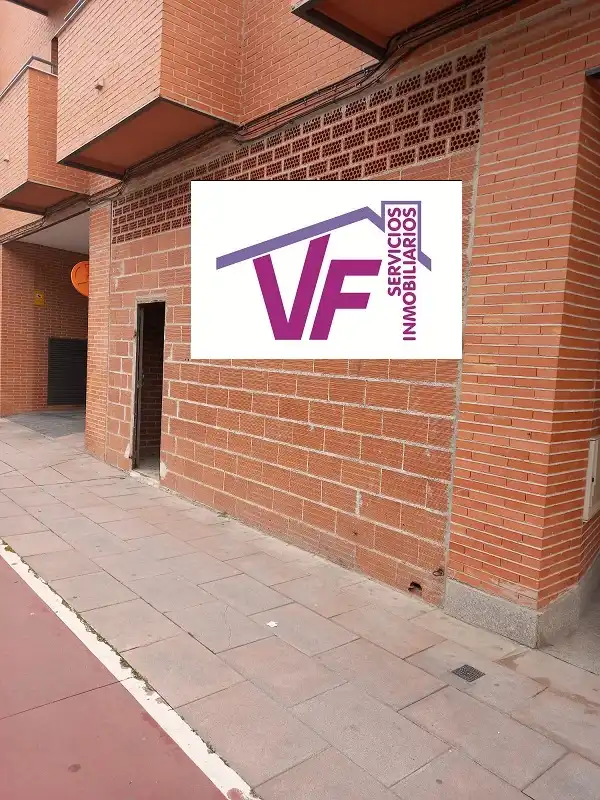 Local comercial en venda a Torrijos