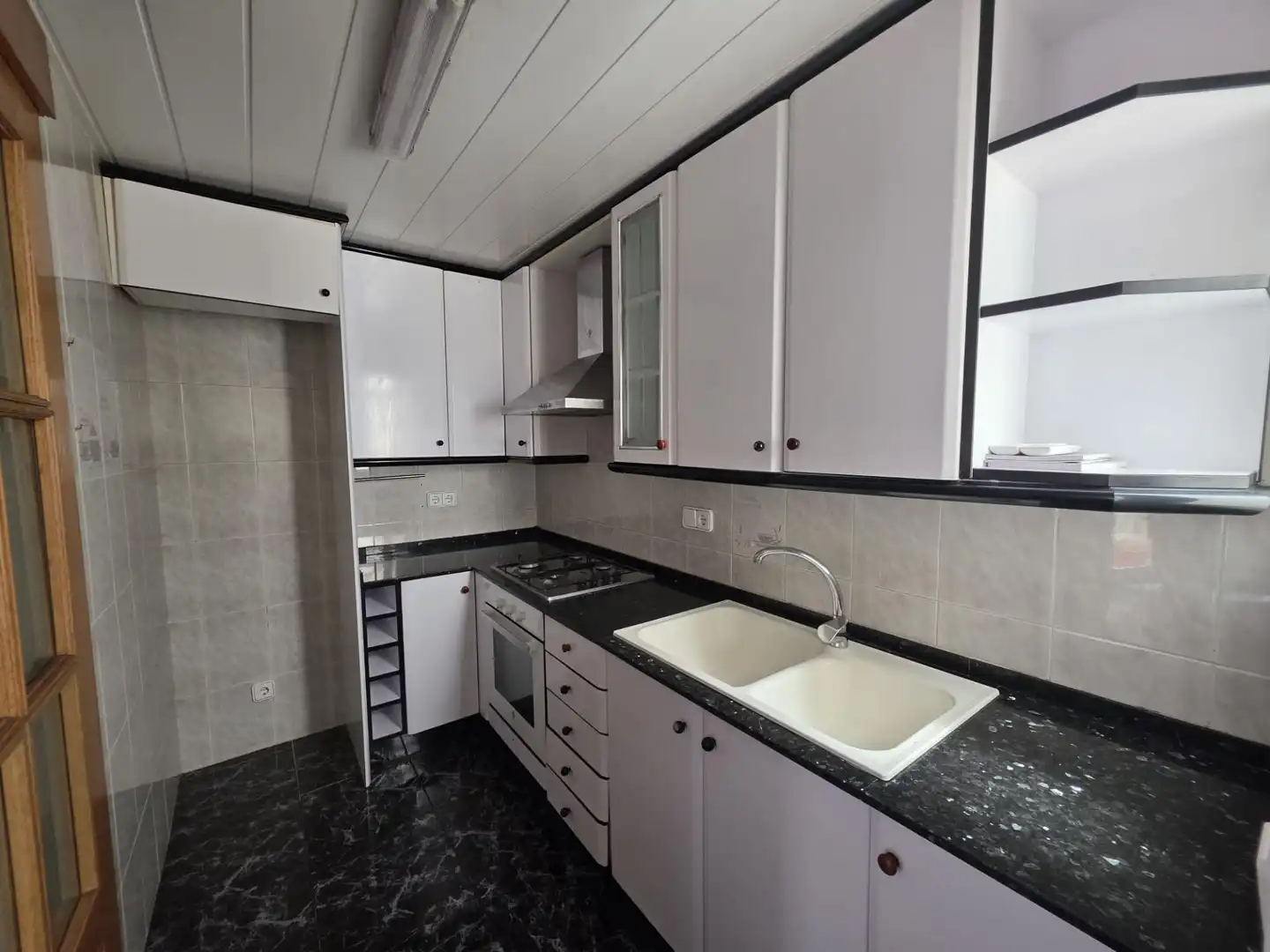 Küche von Wohnung zum Verkauf in Premià de Dalt mit Klimaanlage, Heizung und Terrasse
