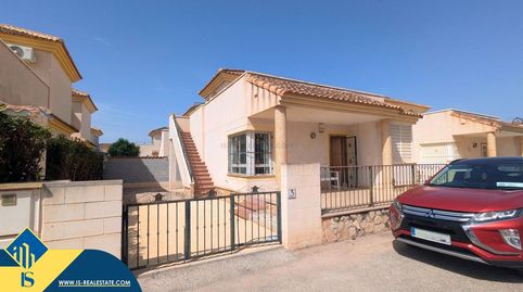Villa con piscina comunitaria, en la provincia de Alicante, en la localidad de Algorfa. 3 habitaciones | 93 m² | A 8 kilómetros de