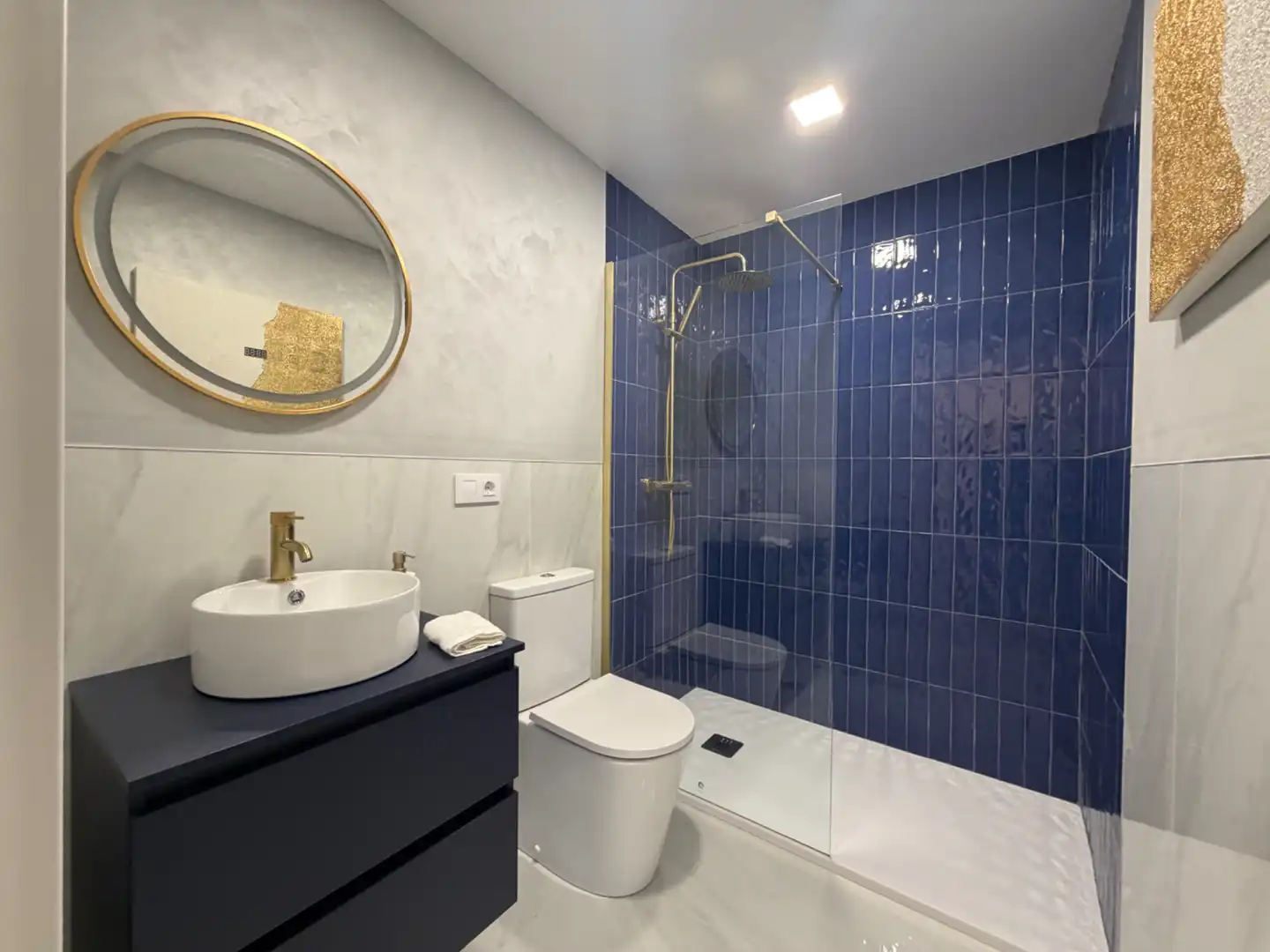 Baño de Piso en venta en Ferrol con Amueblado