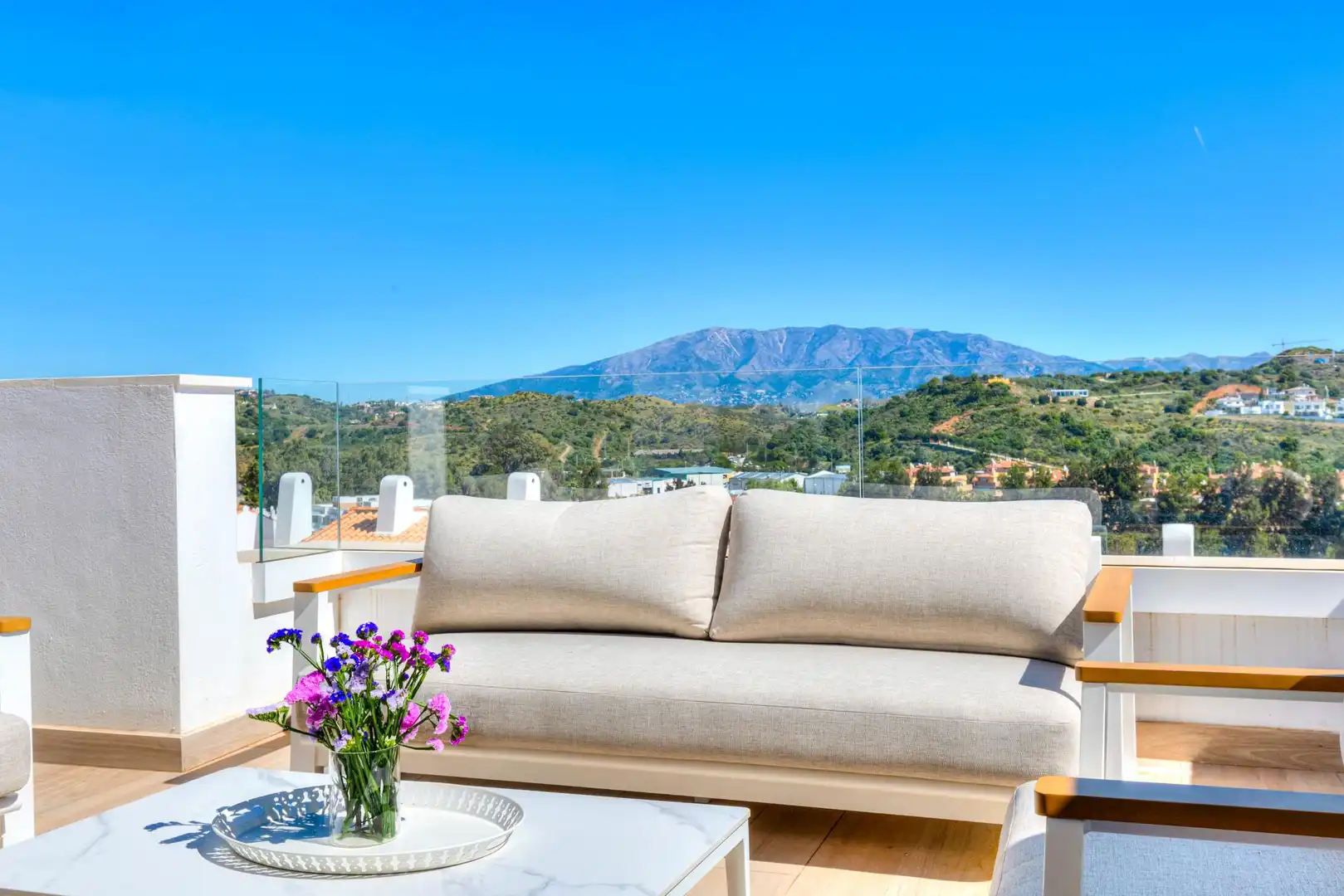 Terraza de Apartamento de alquiler en Mijas con Aire acondicionado, Calefacción y Jardín privado