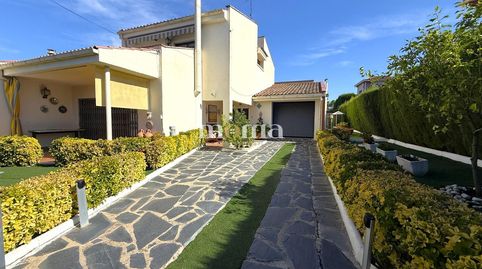 MONTORNES CENTRO  GRAN CASA CON PISCINA