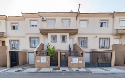 Exterior view of Single-family semi-detached for sale in Cijuela  with Air Conditioner, Balcony and Community pool