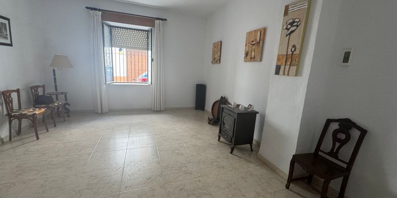 Sala d'estar de Casa o xalet en venda en Bujalance amb Terrassa, Traster i Moblat