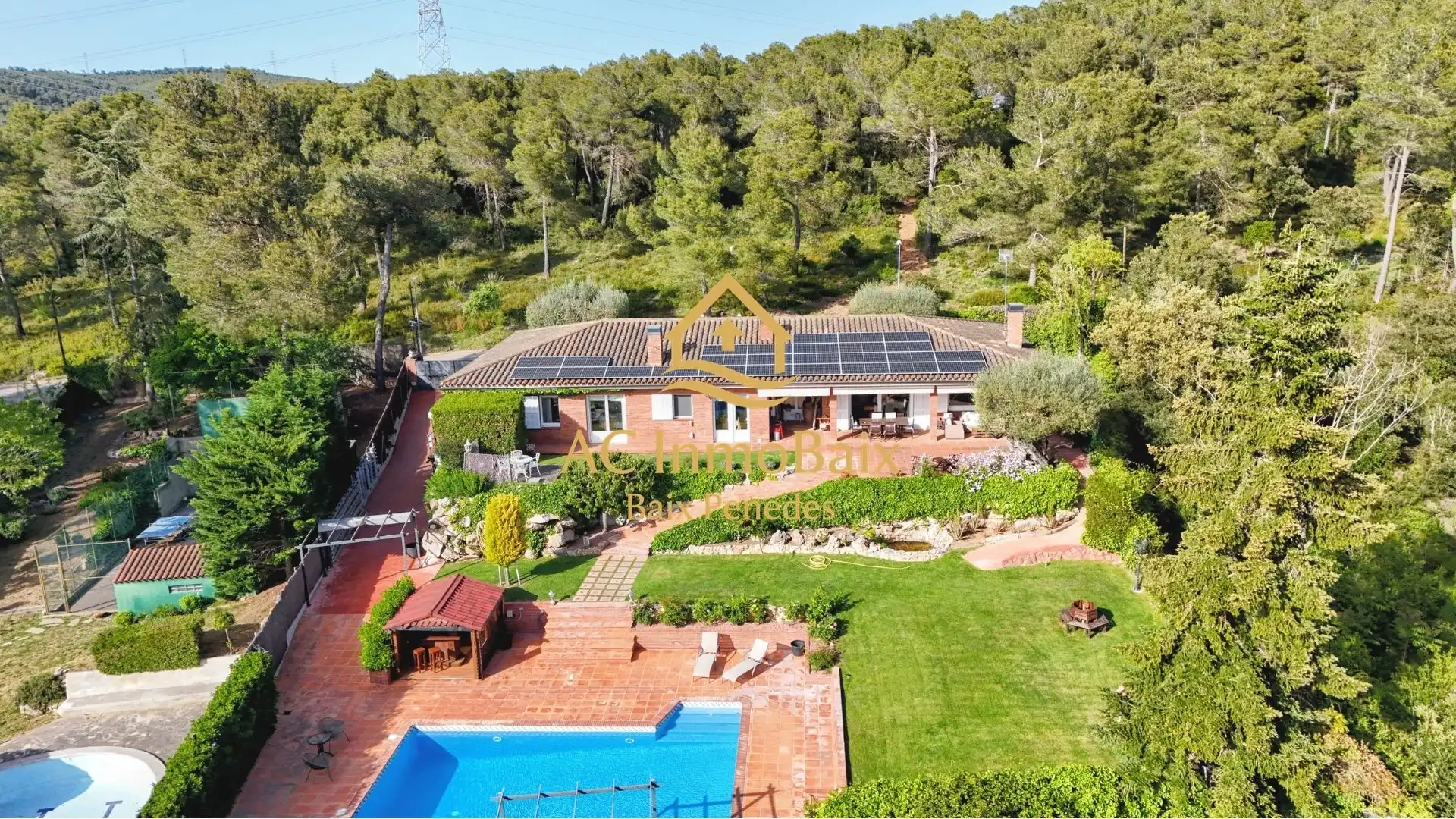 Jardí de Casa o xalet en venda en Begues amb Aire condicionat, Calefacció i Jardí privat