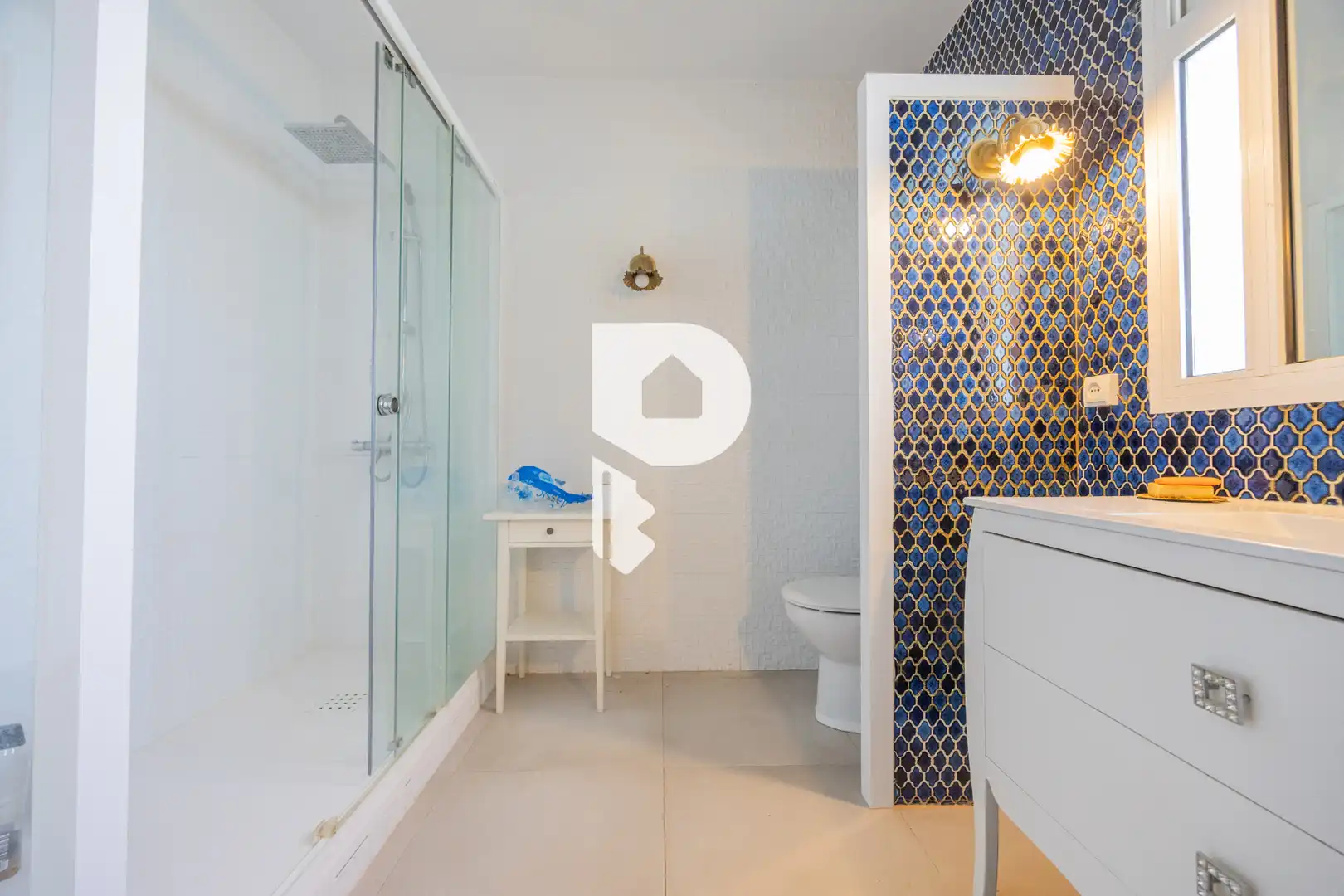 Bathroom of Houses for sale in Pallejà  with Air Conditioner, Heating and Private garden