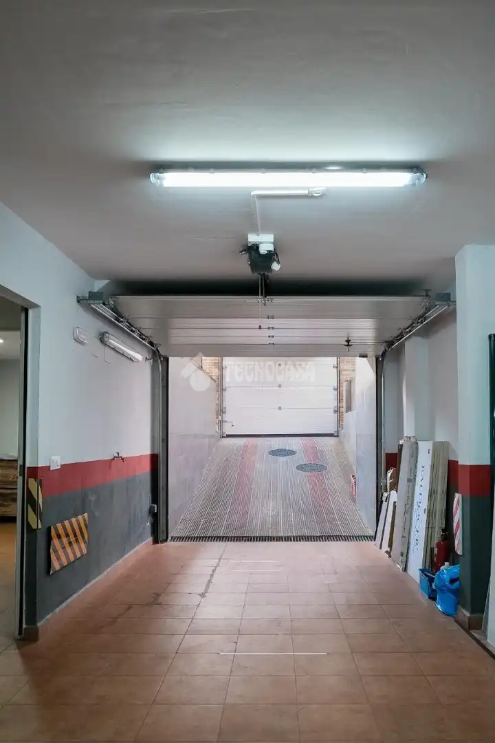 Parking of Detached homes for sale in Arroyomolinos (Madrid)  with Air Conditioner, Heating and Private garden