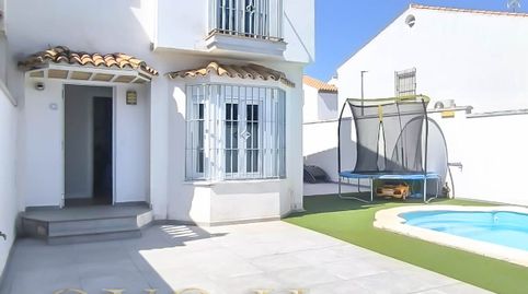 Foto 2 von Einfamilien-Reihenhaus zum Verkauf in Parque Atlántico - Ronda este, Jerez de la Frontera
