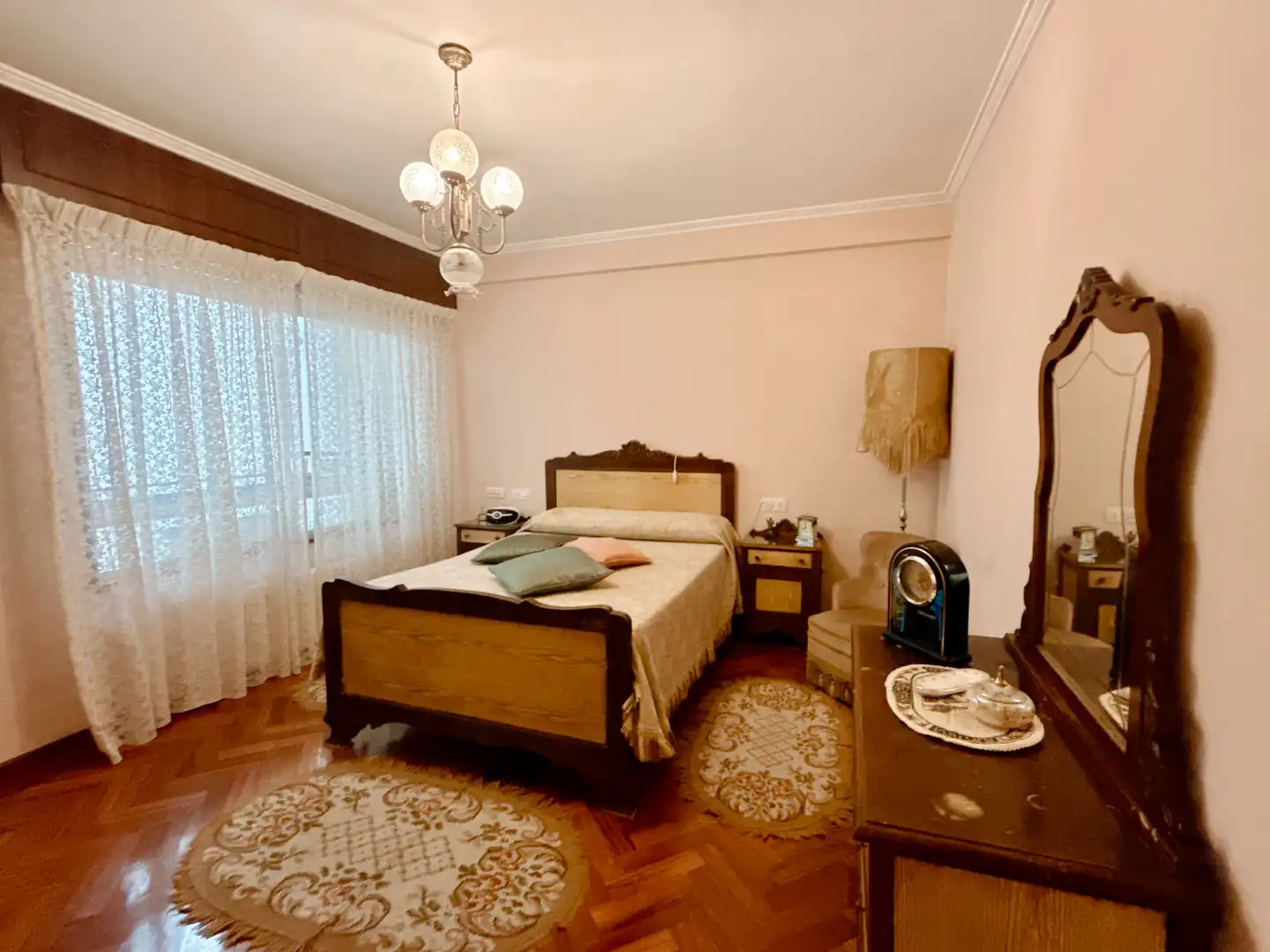 Habitación de Piso en venta en Carballo con Amueblado