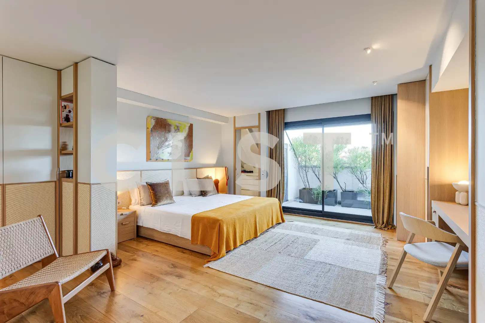 Schlafzimmer von Dachboden zur Miete in Barcelona mit Klimaanlage, Heizung und Parkett