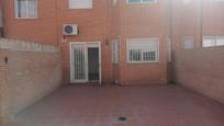Jardí de Casa adosada en venda en Chozas de Canales amb Terrassa