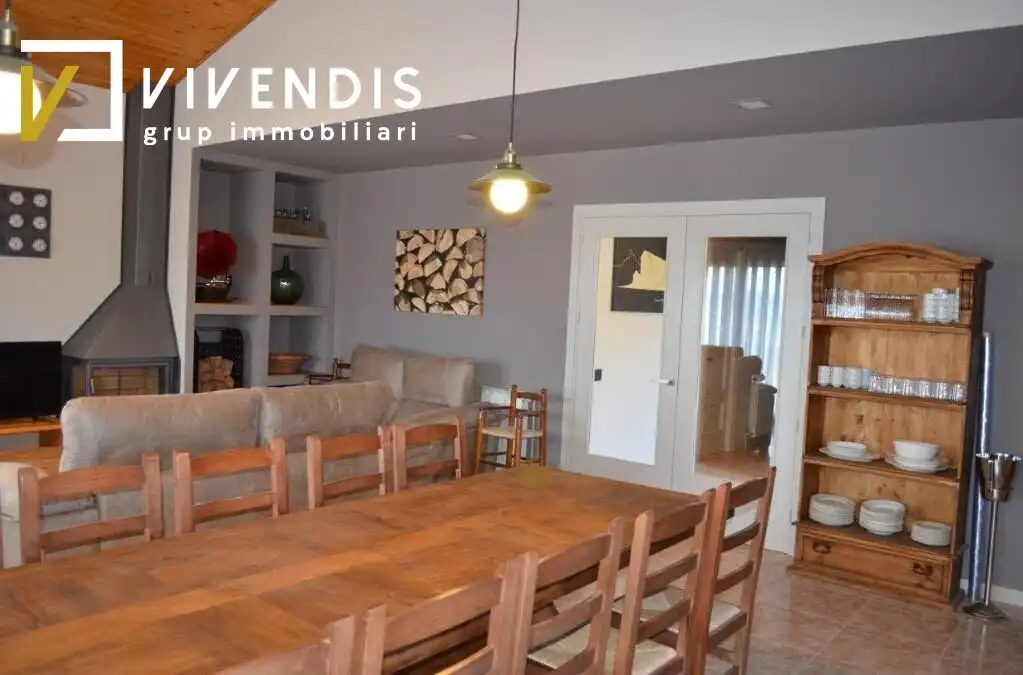 Houses for sale in Les Oluges  with Heating, Private garden and Storage room