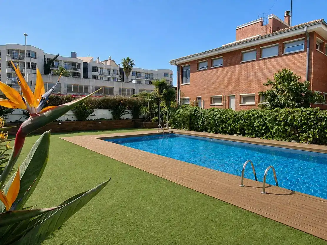 Schwimmbecken von Wohnung zum Verkauf in Lloret de Mar mit Schwimmbad