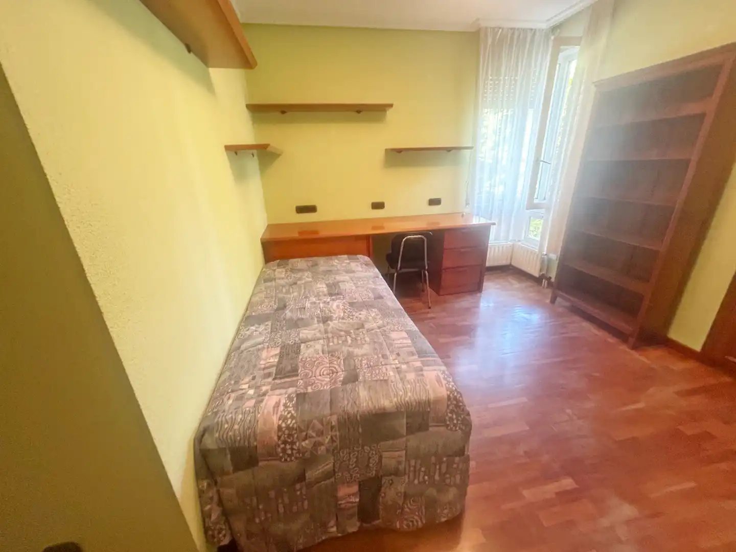 Dormitori de Pis en venda en Vitoria - Gasteiz amb Calefacció, Terrassa i Traster