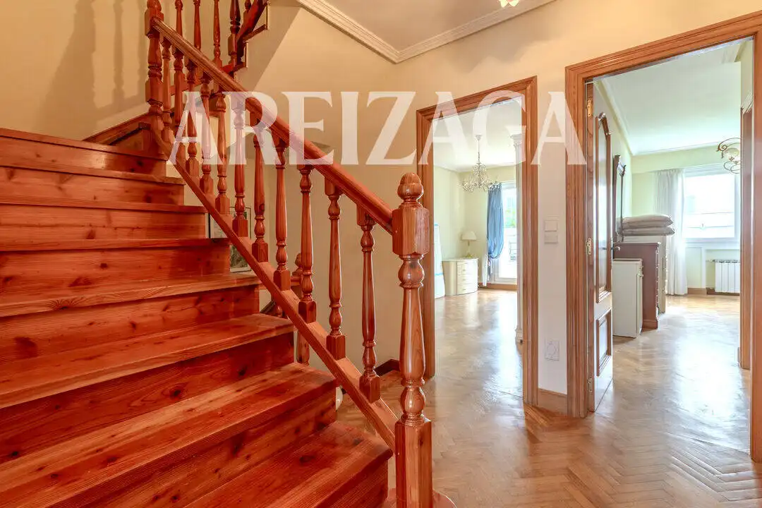 Casa o xalet en venda en Donostia - San Sebastián  amb Calefacció, Jardí privat i Terrassa