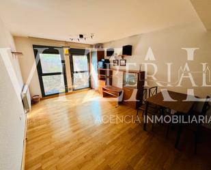 Vista exterior de Apartament en venda en  Toledo Capital amb Calefacció i Parquet