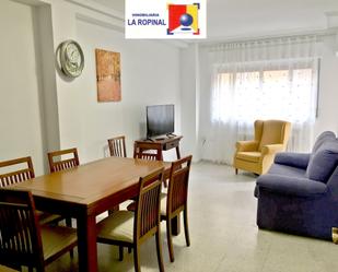 Living room of Flat to rent in Salamanca Capital  with Heating, Furnished and Oven