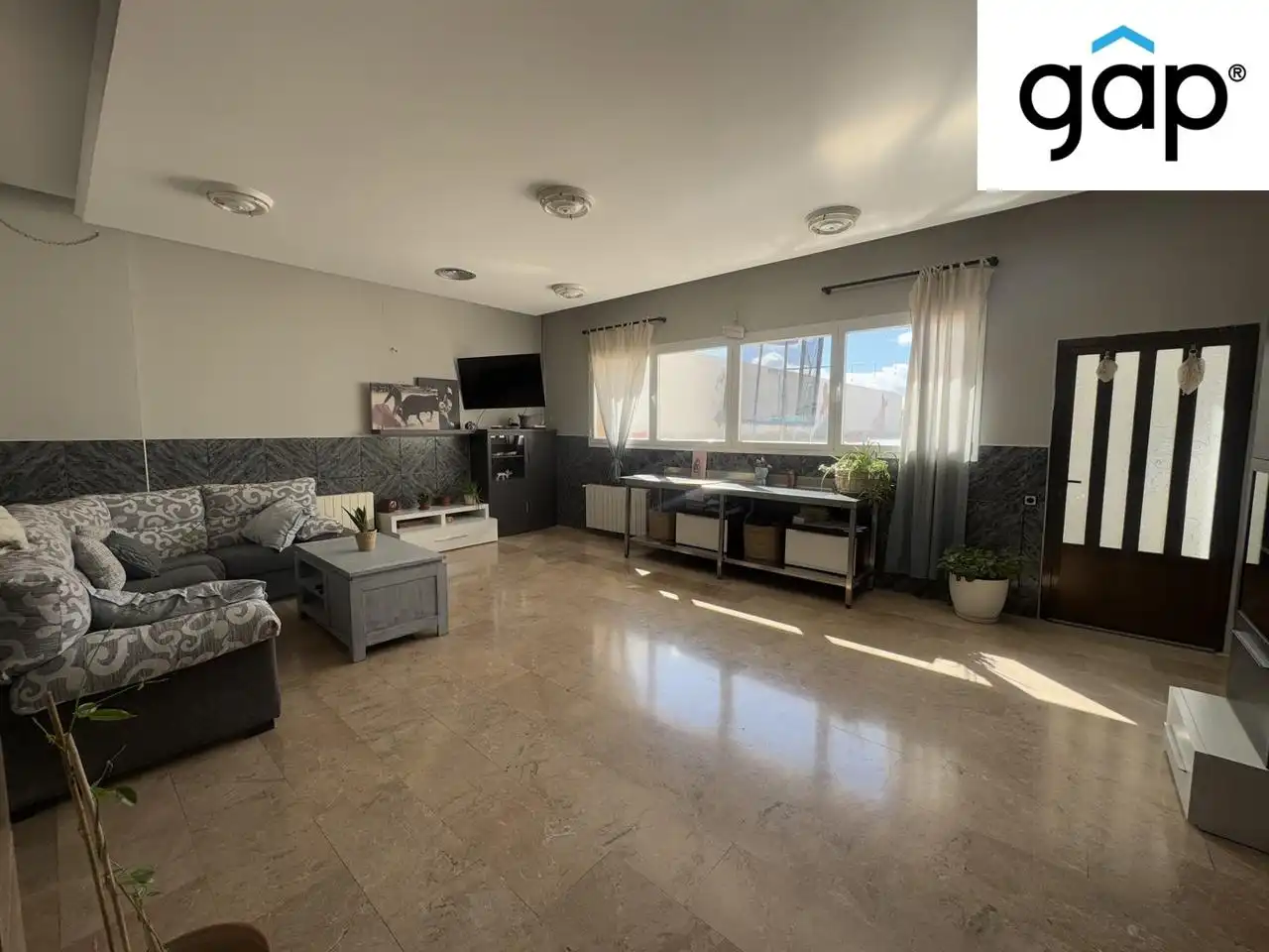 Sala de estar de Edificio en venta en Villar de Olalla