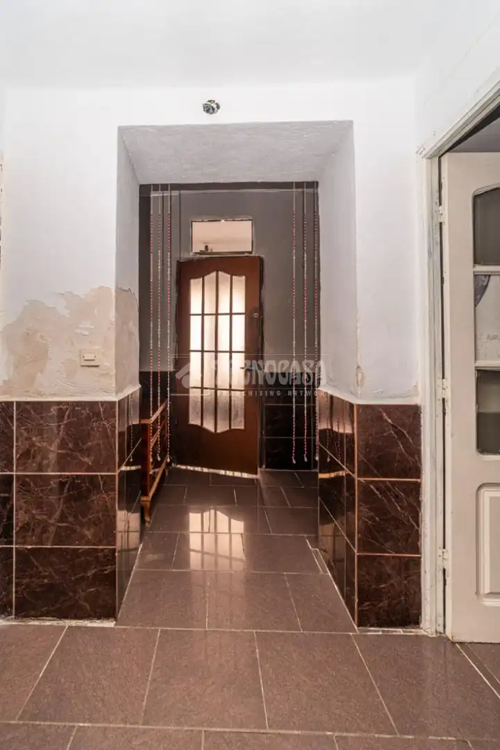 Casa adosada en venda en Linares amb Aire condicionat i Terrassa