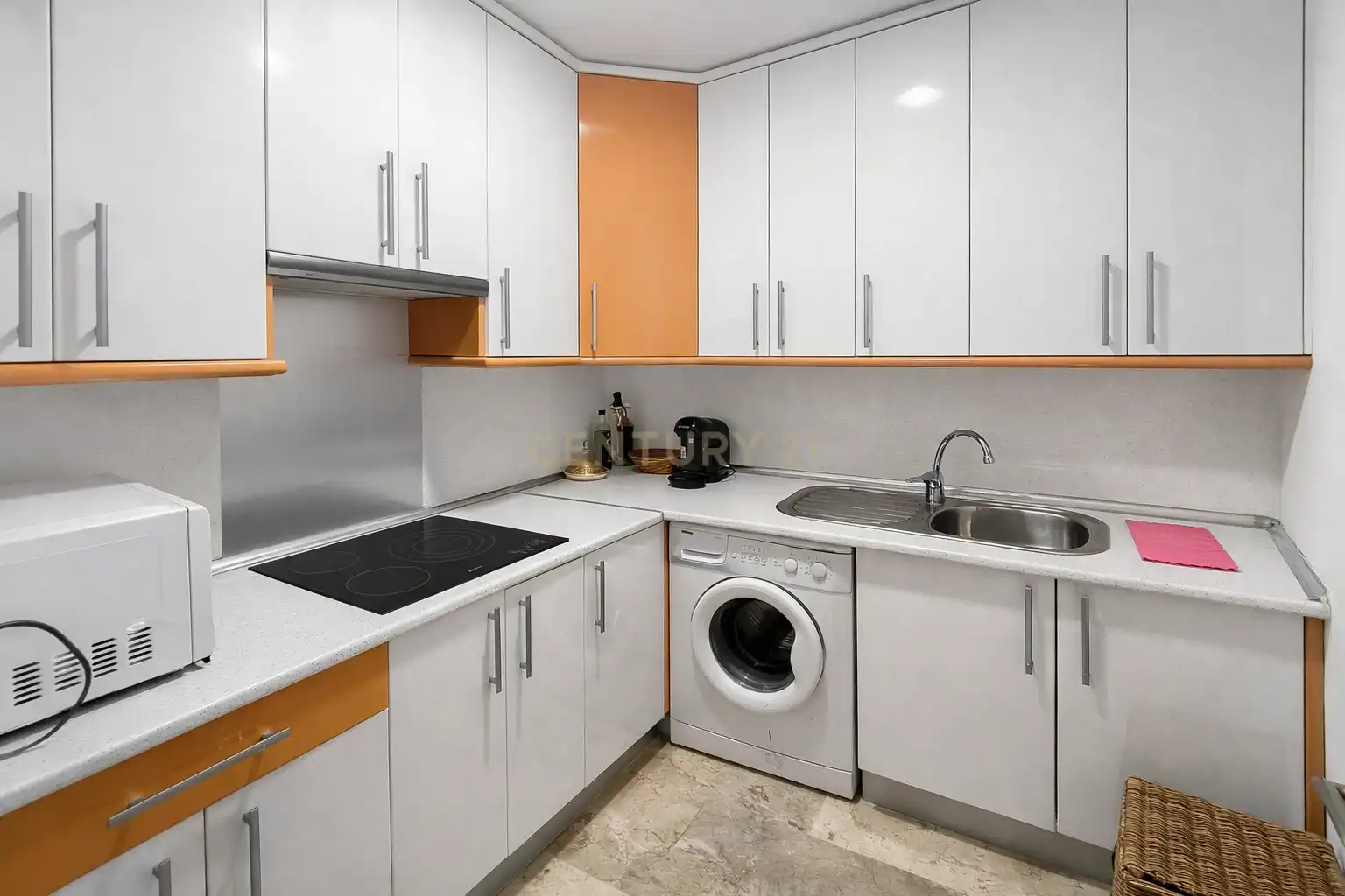 Cocina de Casa adosada en venta en La Nucia con Aire acondicionado, Trastero y Horno