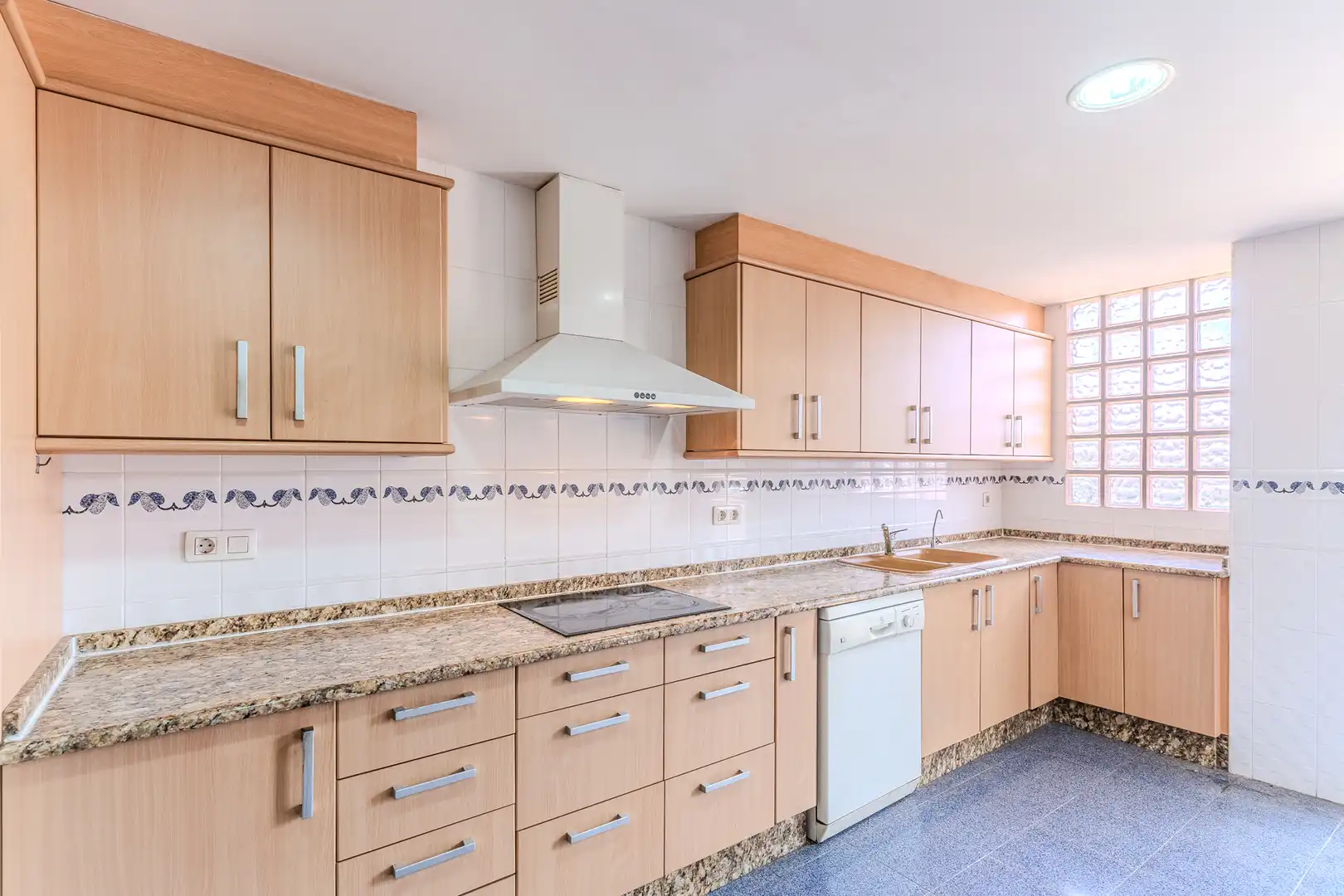 Cuina de Dúplex en venda en Vila-real amb Aire condicionat, Calefacció i Terrassa