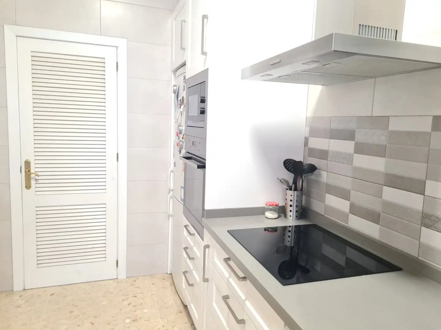 Kitchen of Detached homes for sale in Sevilla  with Air Conditioner, Terrace and Balcony