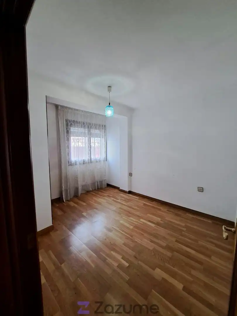 Habitación de Piso de alquiler en Soria Capital  con Horno, Lavadora y Microondas