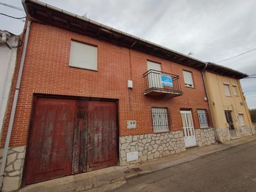 Casa rustica in vendita a Calle Villares 2